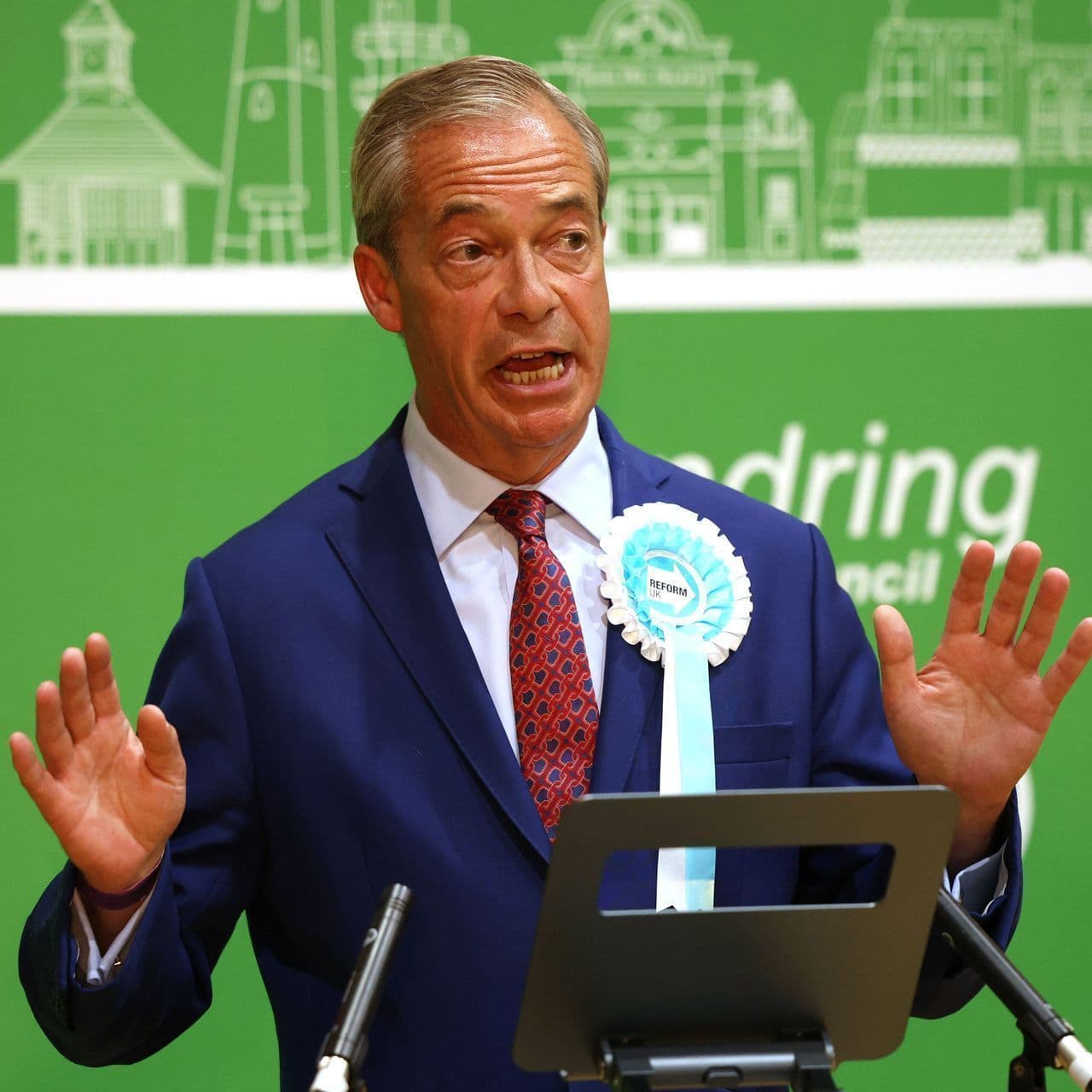 Reform UK councillor quits after suspension and launches huge attack on Nigel Farage - The Mirror