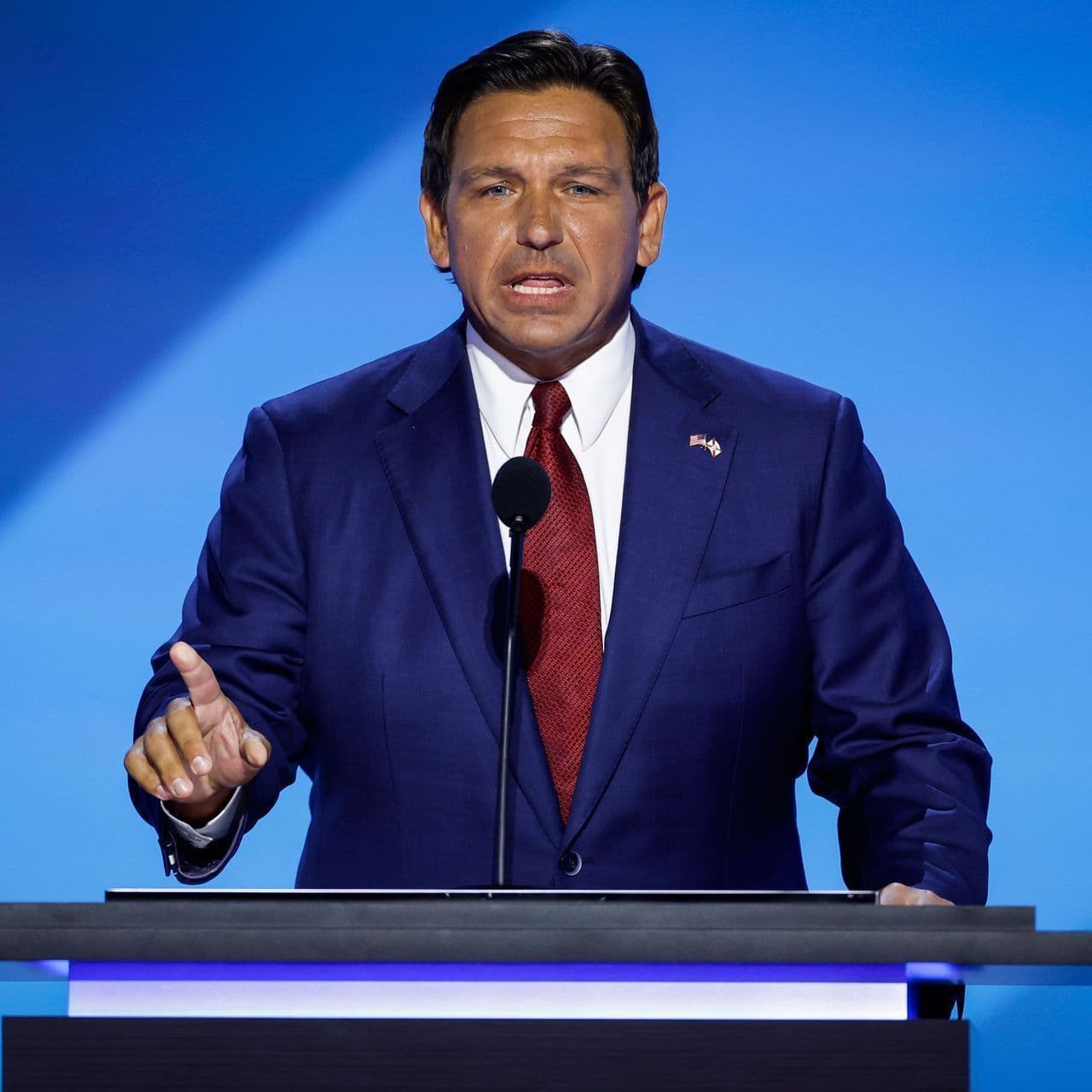 Two Florida U.S. Democratic Reps. Call for Federal Investigation Into Hope Florida